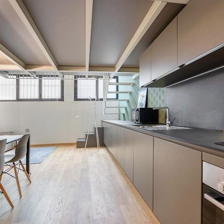 Modern Loft In Porta Venezia - Hosted By Sweetstay Milan Exterior photo
