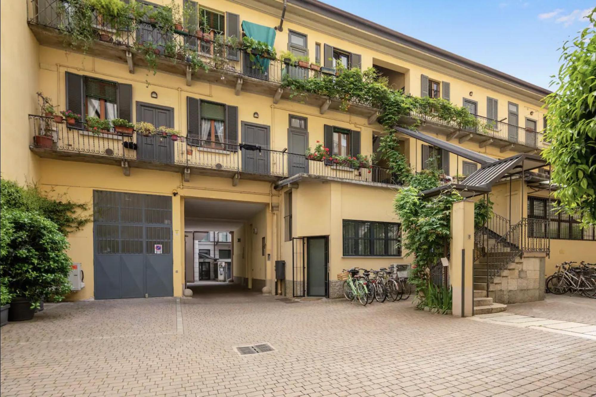Modern Loft In Porta Venezia - Hosted By Sweetstay Milan Exterior photo